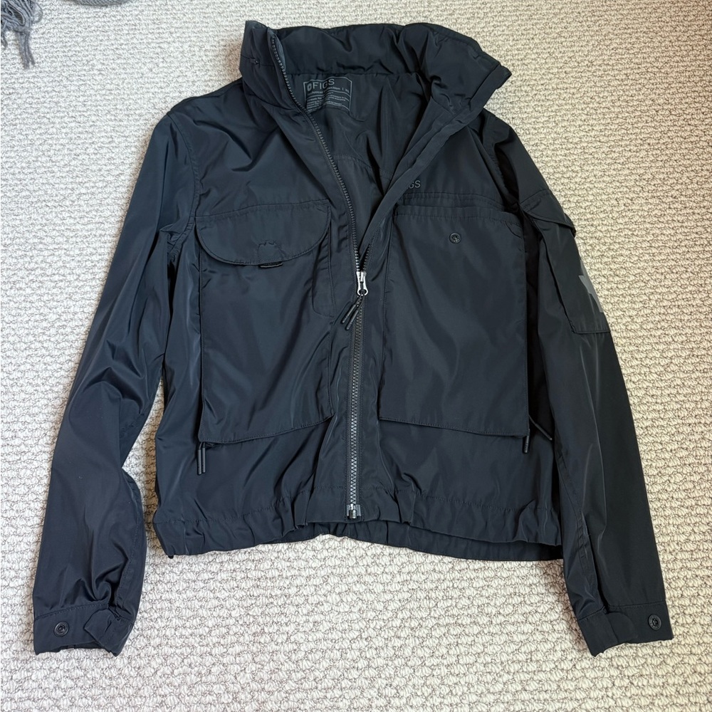 Wearfigs XS on shift extremes black jacket